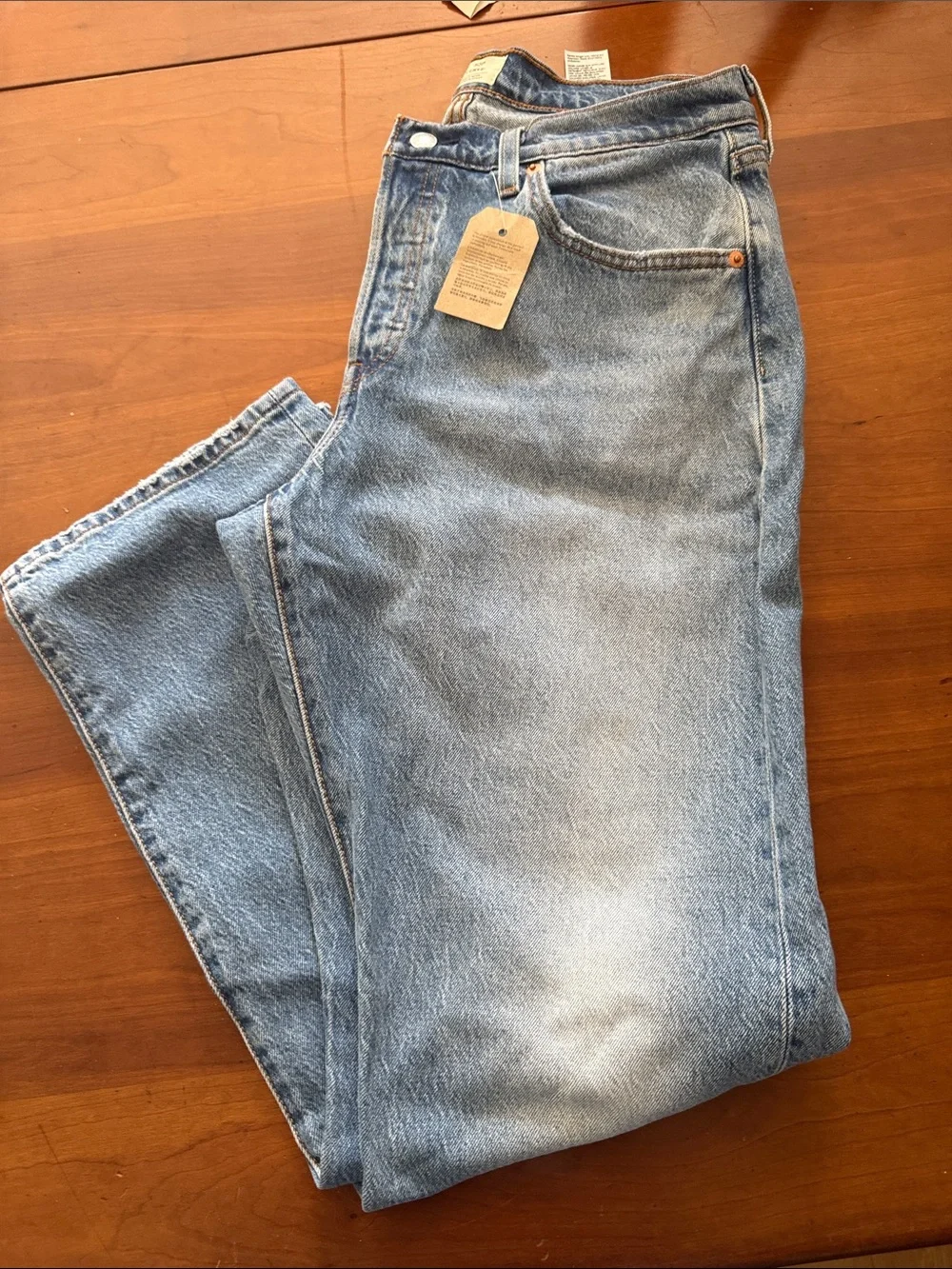 Levi’s 501 Curve Light Blue Straight-Leg Jeans - Picture 1 of 9